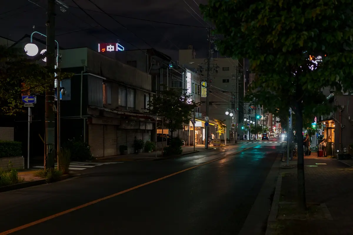 夜の住宅街の写真