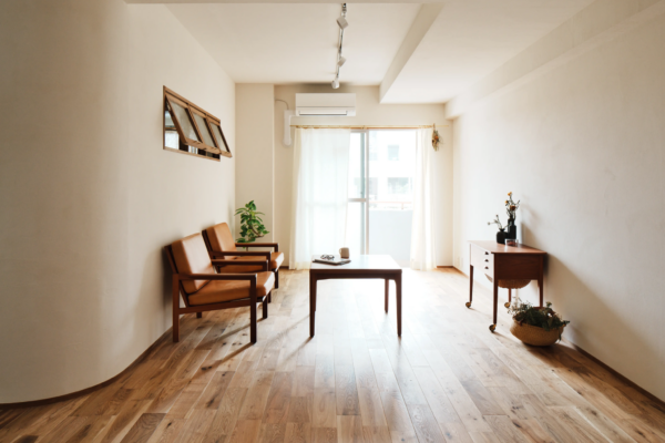 無垢フローリングのワックスのかけ方|正しいメンテナンスで美しさも長持ち。